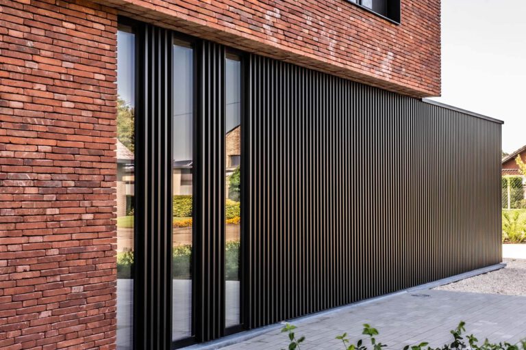 Specialist plaatsing Alinel gevelbekleding | Steegmans Construct
